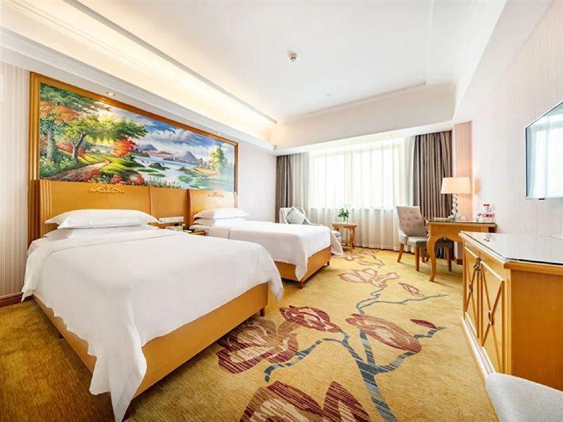 Vienna Hotel Banxuegang Road Shenzhen Exterior foto