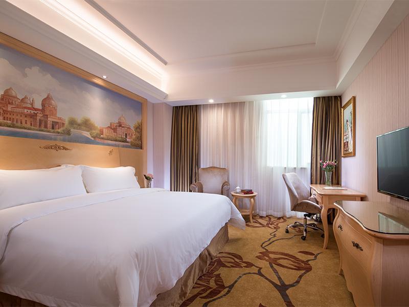 Vienna Hotel Banxuegang Road Shenzhen Exterior foto